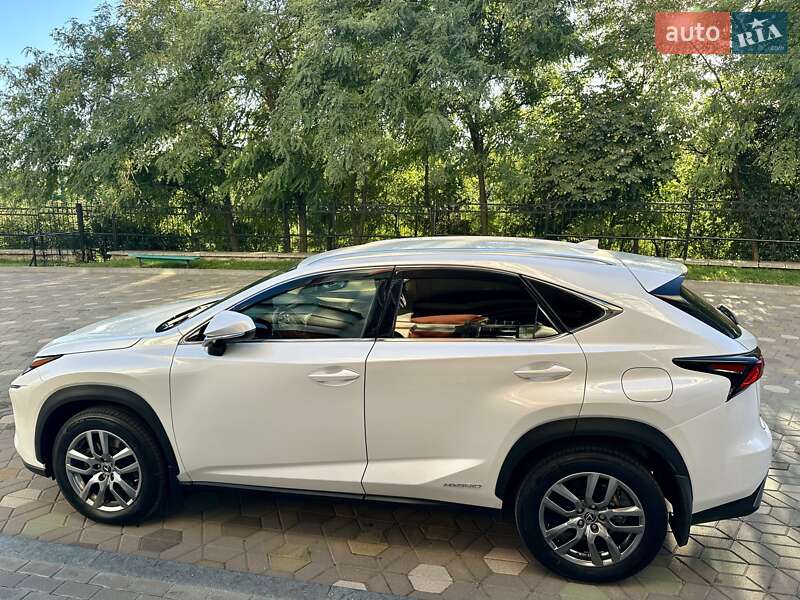 2021 lexus nx 300h