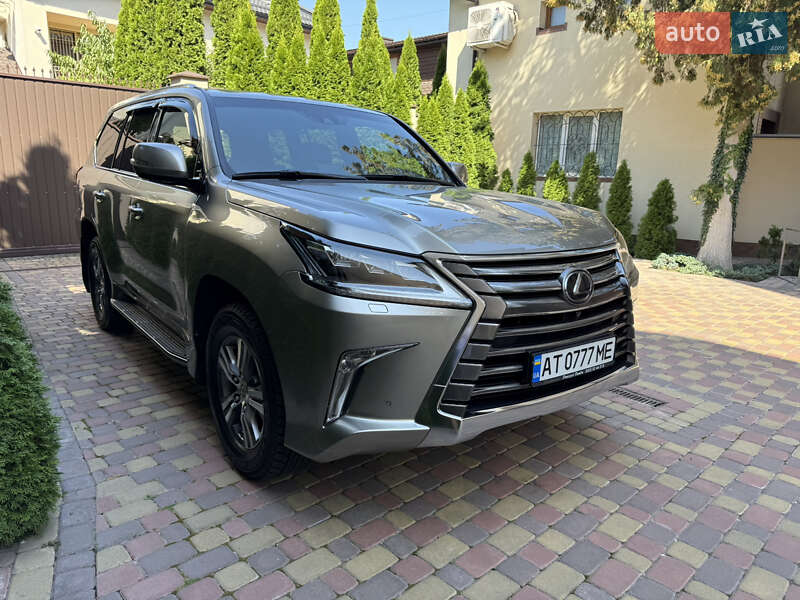 2017 lexus lx-450d