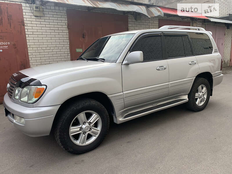 2005 lexus lx 470