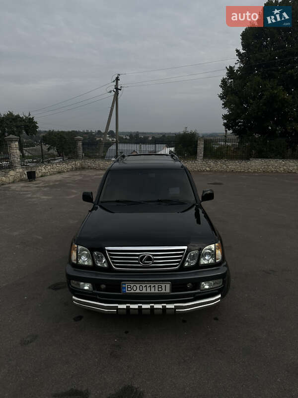 2005 lexus lx-470