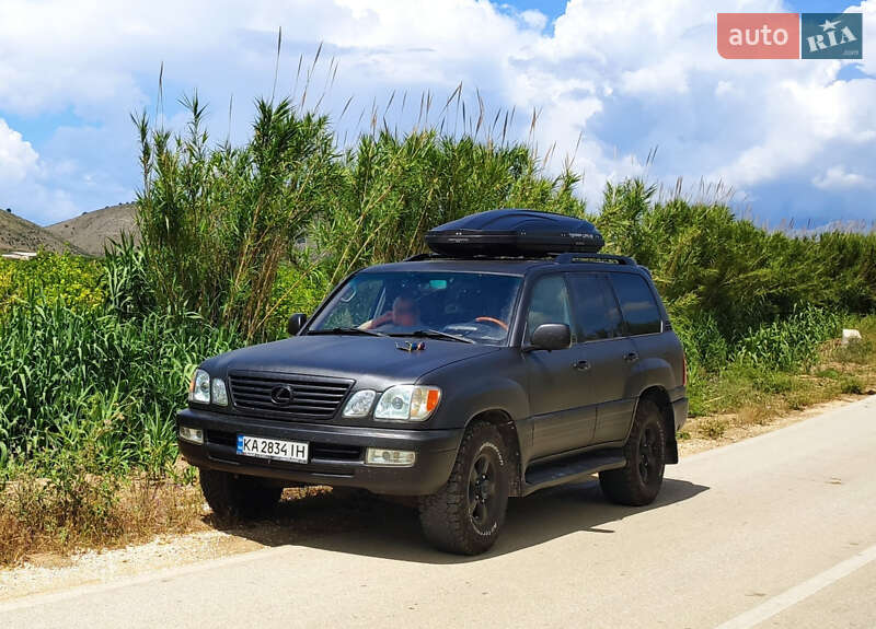 2005 lexus lx