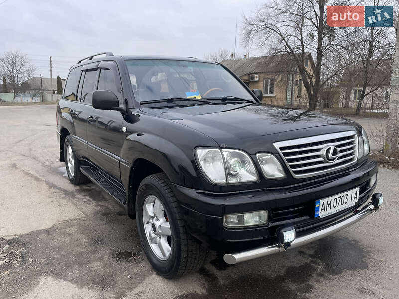 2005 lexus lx-470