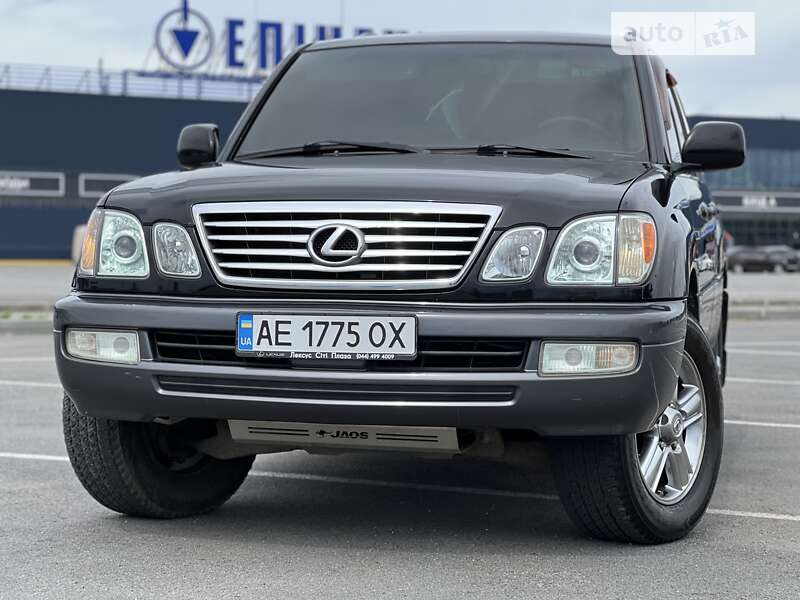 2005 lexus lx-470