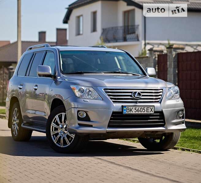 2010 lexus lx 570