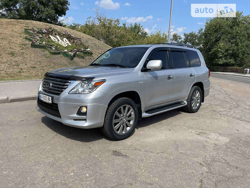 2011 lexus lx 570