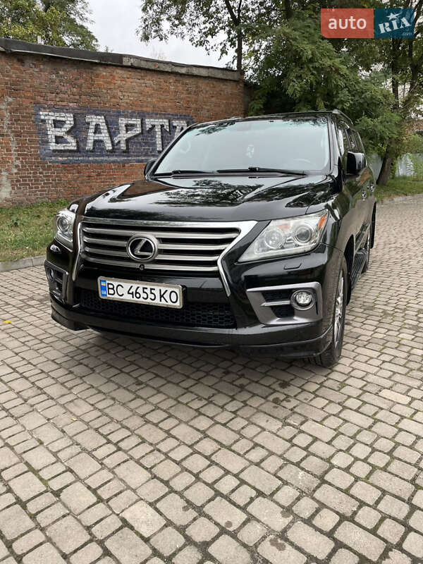 2013 lexus lx