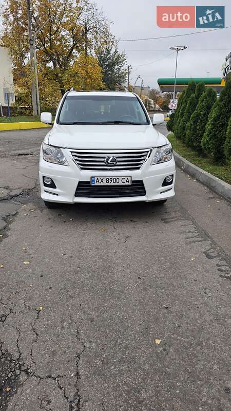 2011 lexus lx 570