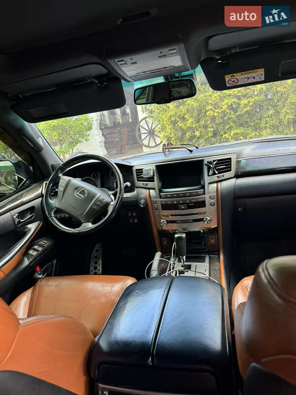2011 lexus lx 570