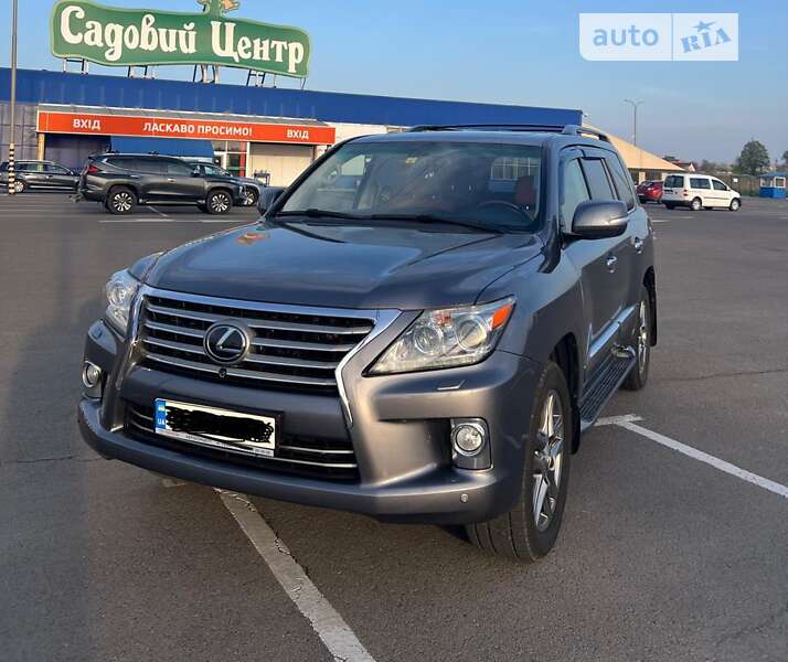 2013 lexus lx 570