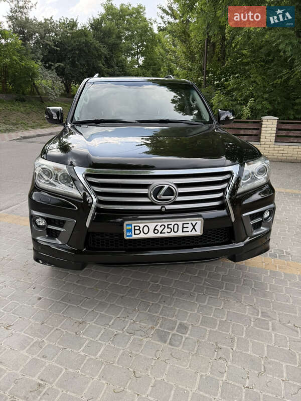 2013 lexus lx 570