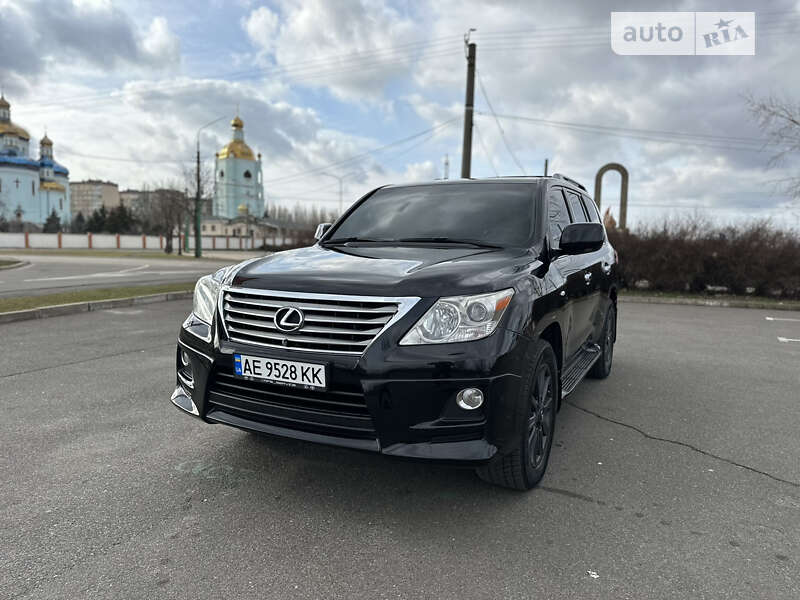 2011 lexus lx 570