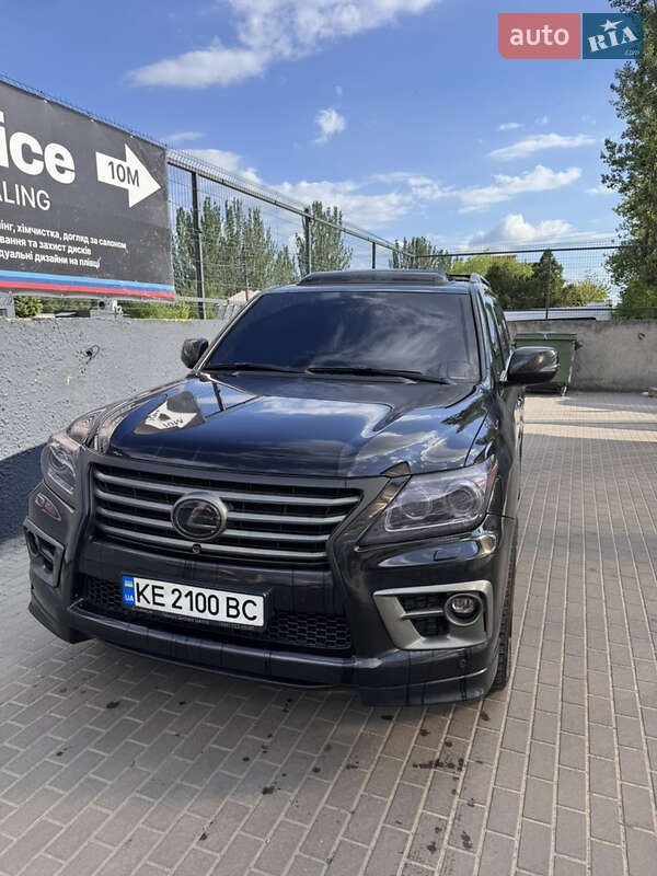 2013 lexus lx 570