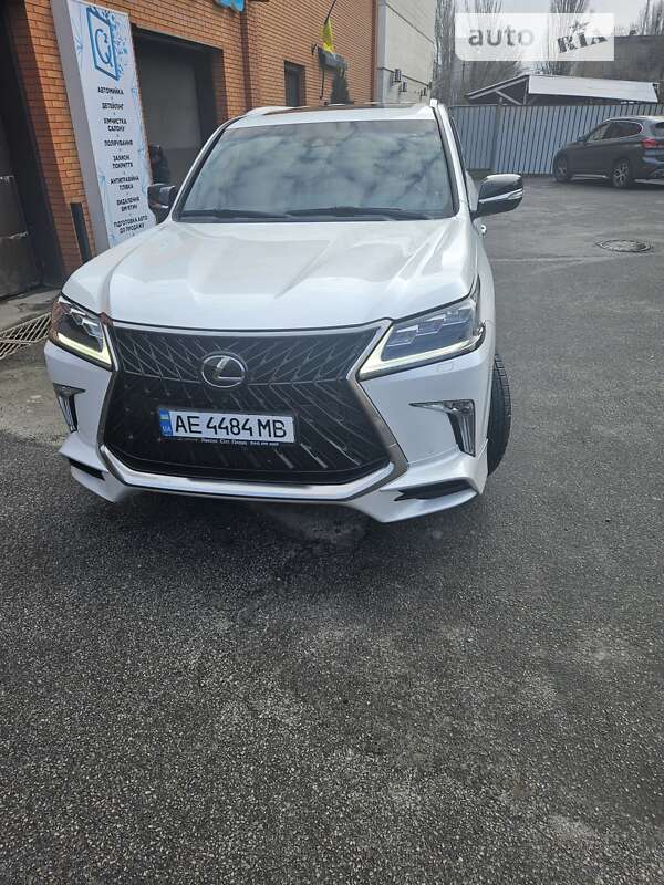 2019 lexus lx 570