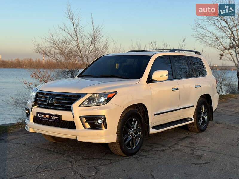 2013 lexus lx