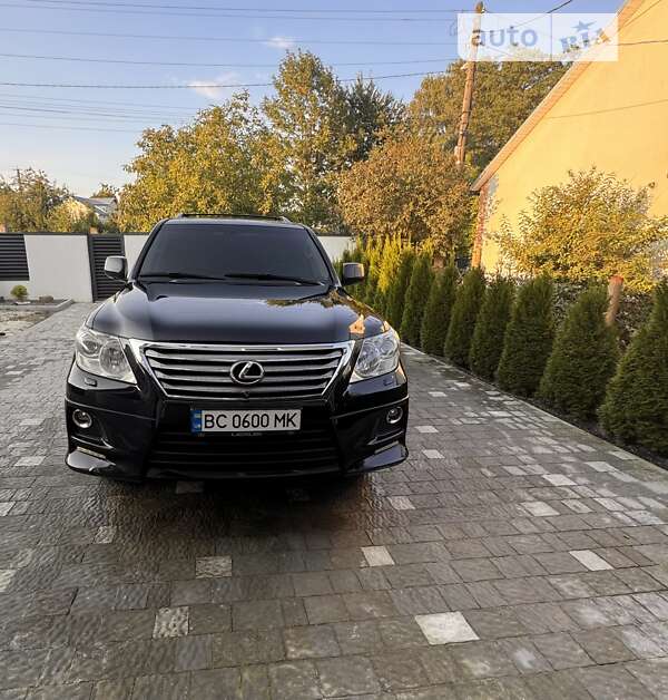 2011 lexus lx 570