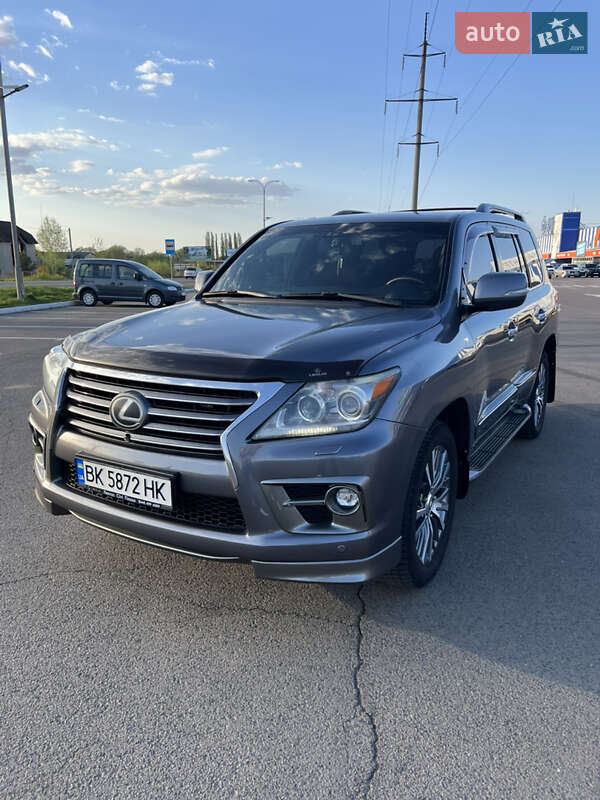 2014 lexus lx 570