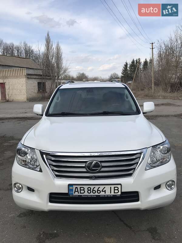 2011 lexus lx 570