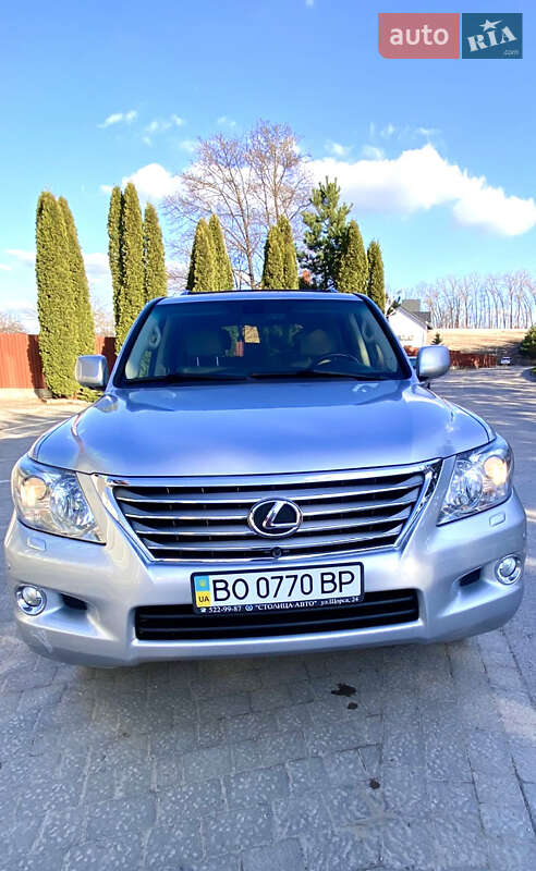 2011 lexus lx