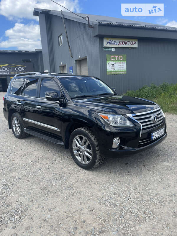 2012 lexus lx