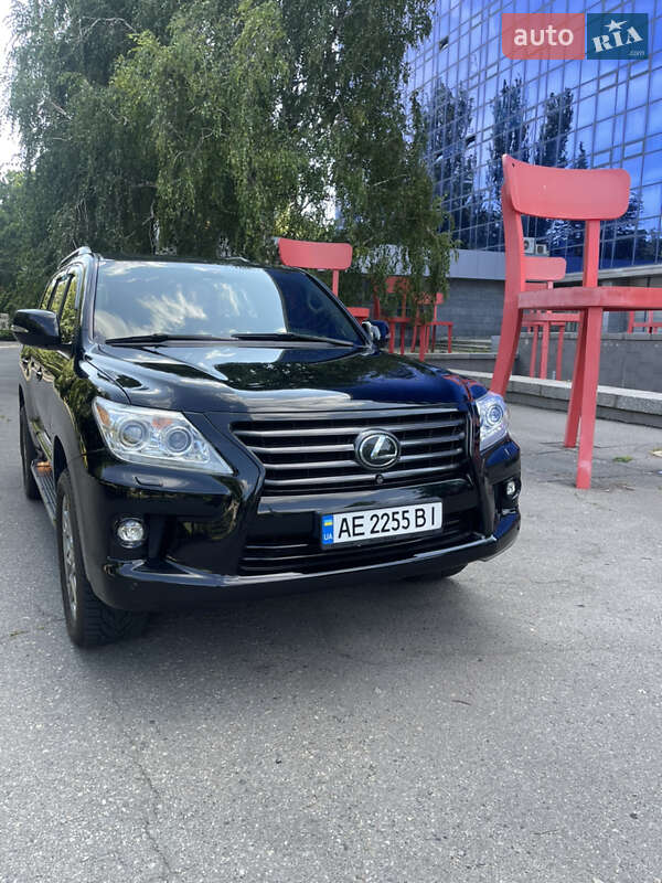 2013 lexus lx 570