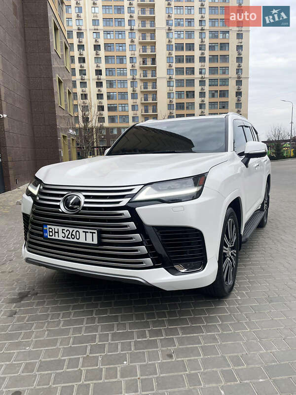 2022 lexus lx 500d