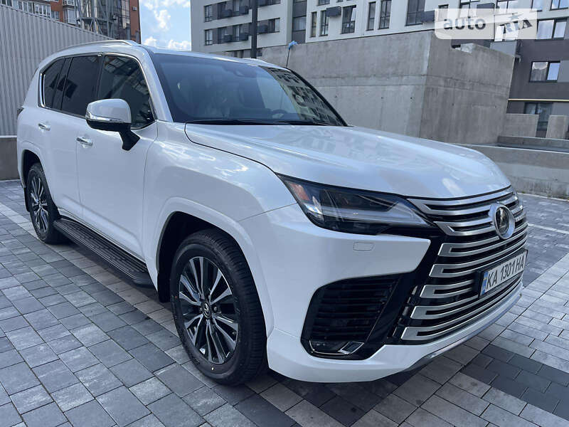 2022 lexus lx 500d