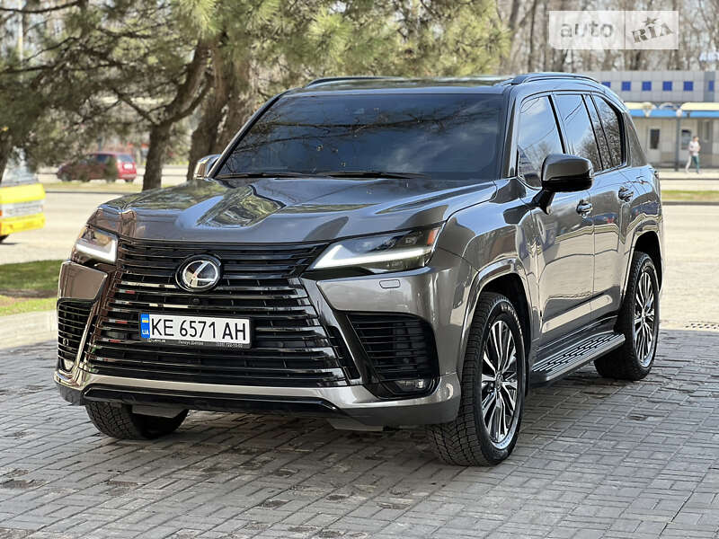 2022 lexus lx 500d