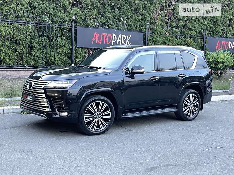 2022 lexus lx 500d