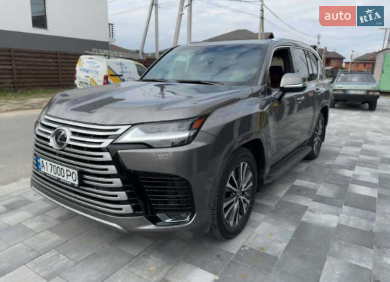 2022 lexus lx 500d