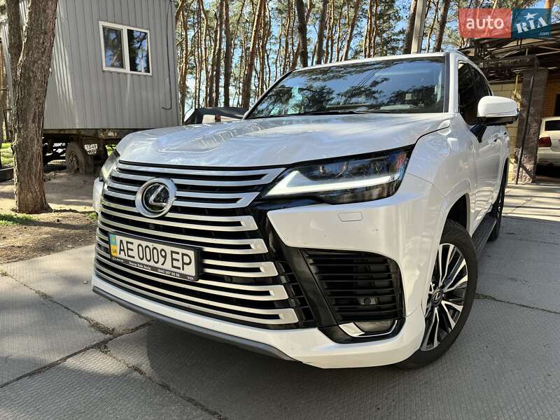 2022 lexus lx 500d