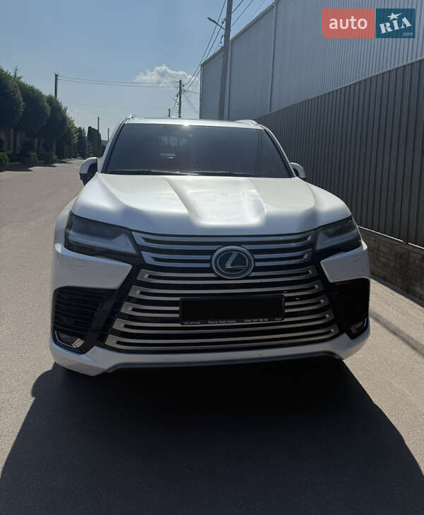 2022 lexus lx 500d
