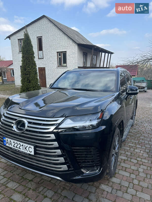 2022 lexus lx 500d