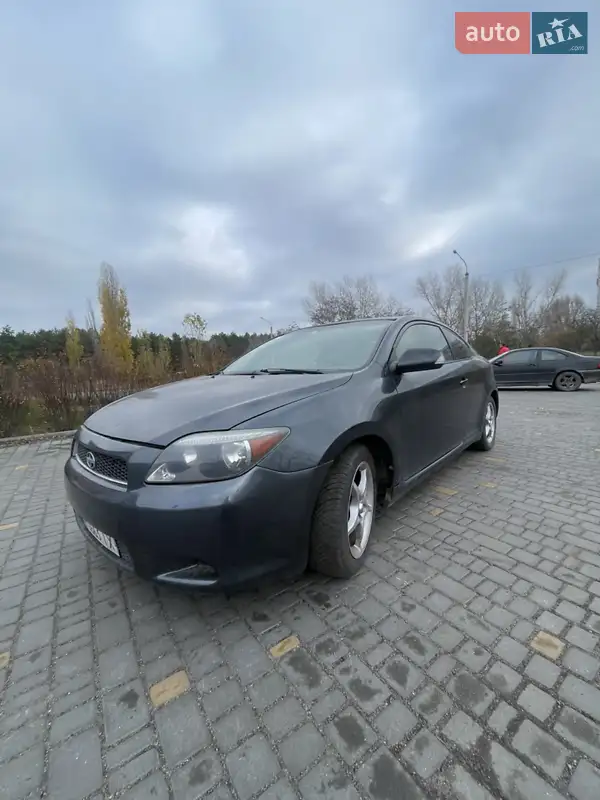 2005 toyota scion