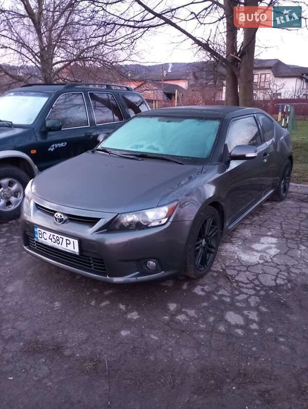 2012 toyota scion
