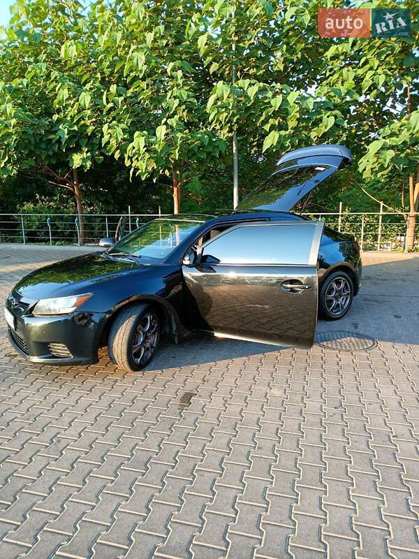 2010 scion tc
