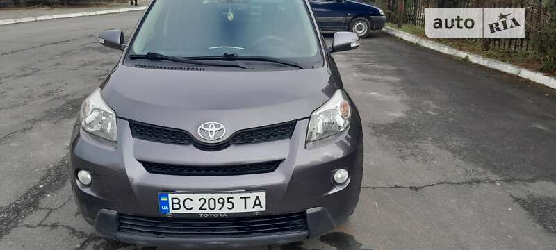 2009 toyota urban cruiser