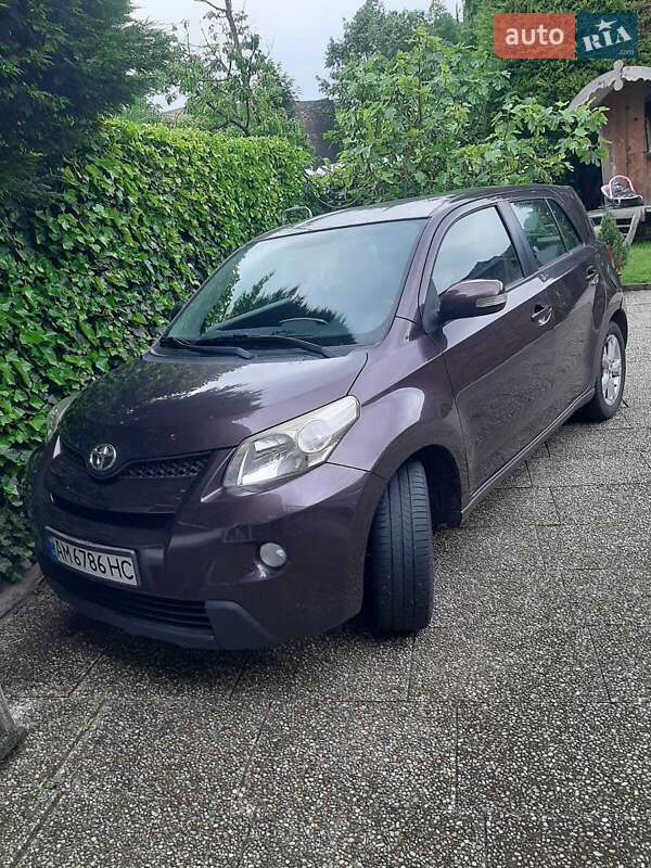 2009 toyota urban cruiser