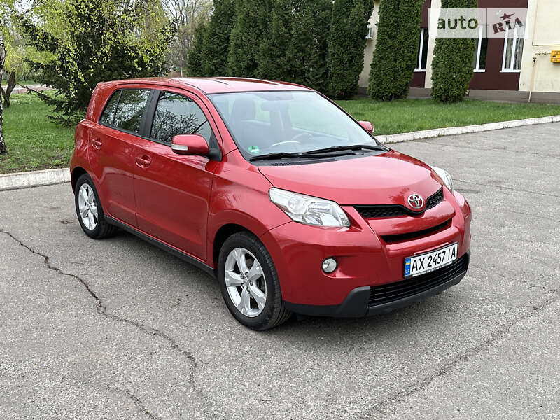 2009 toyota urban cruiser