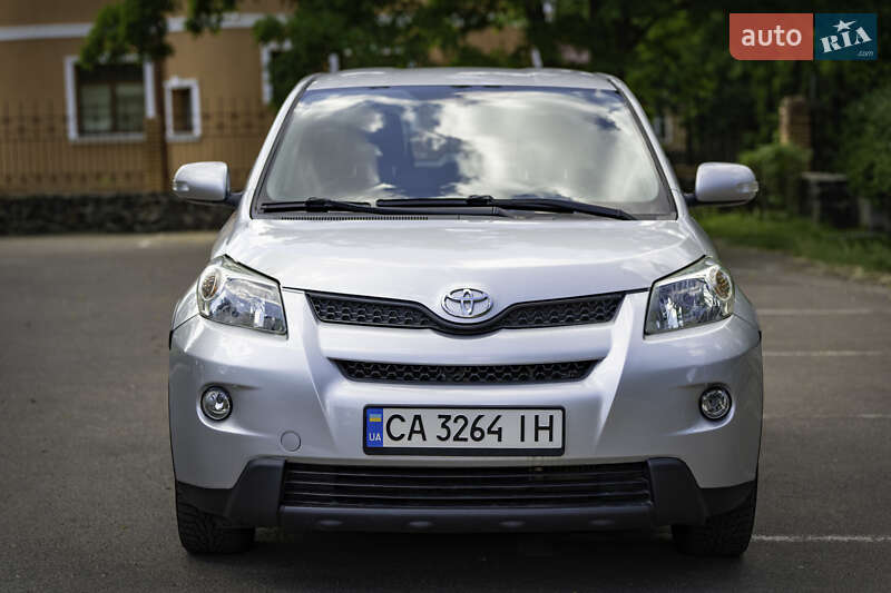 2009 toyota urban cruiser