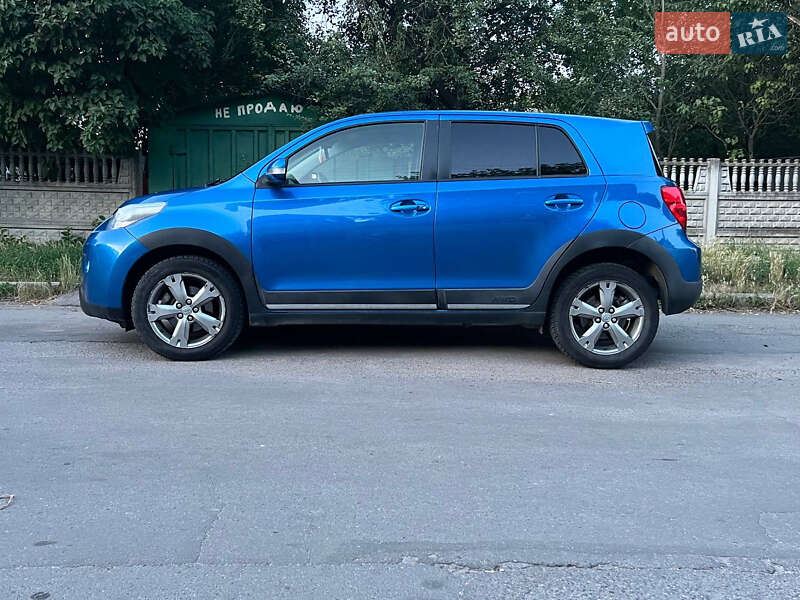 2012 toyota urban-cruiser