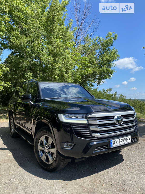2022 toyota land cruiser