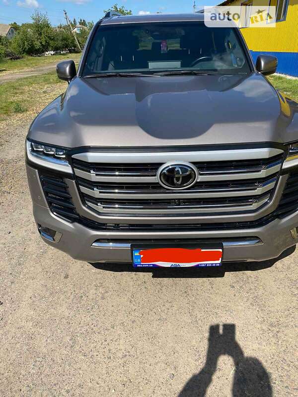 2021 toyota land cruiser