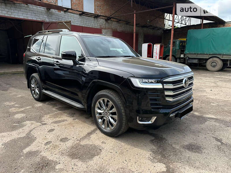 2021 toyota land cruiser