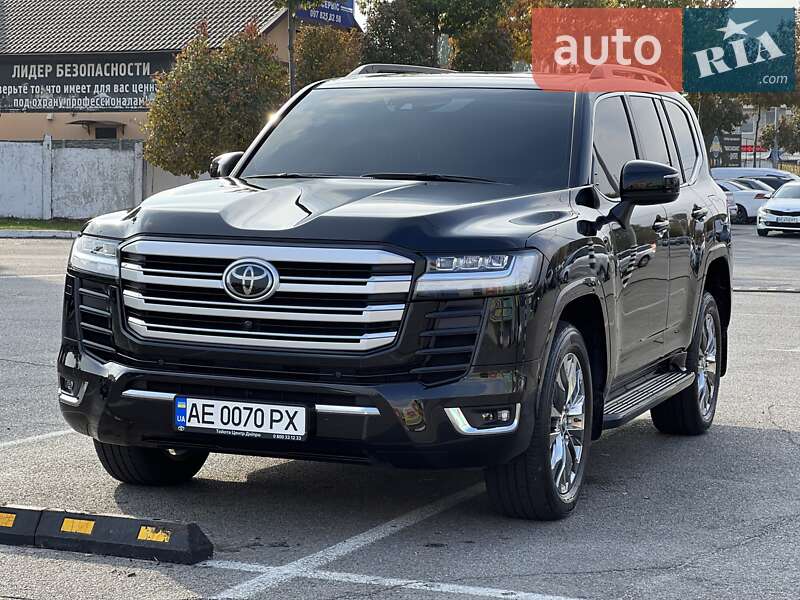 2023 toyota land cruiser
