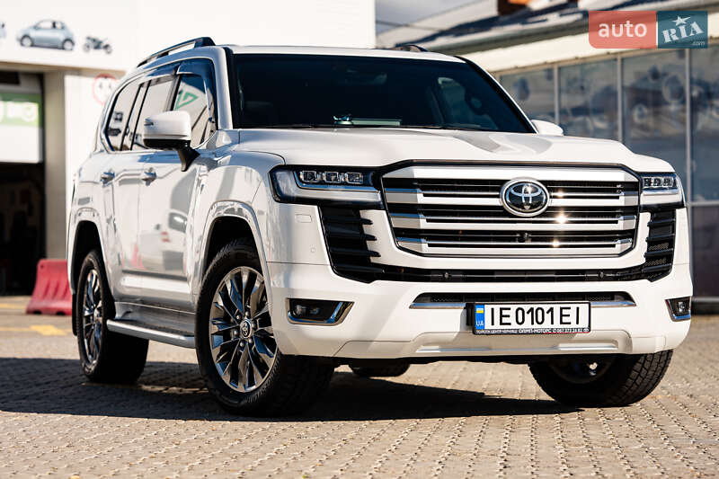 2023 toyota land cruiser