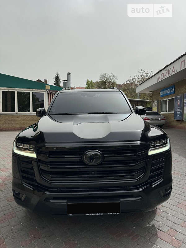 2023 toyota land cruiser