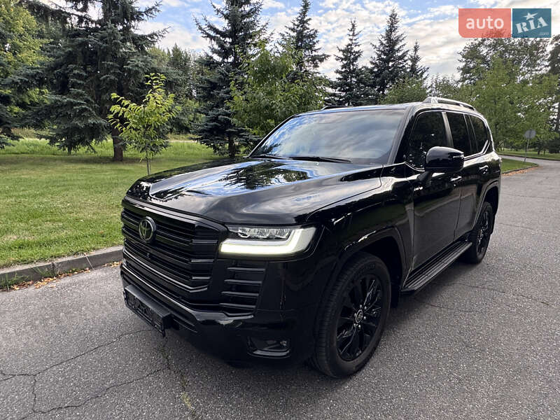 2022 toyota land cruiser