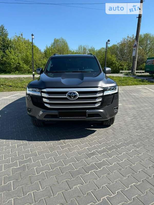 2022 toyota land cruiser