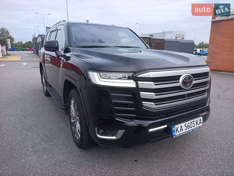 2023 toyota land cruiser