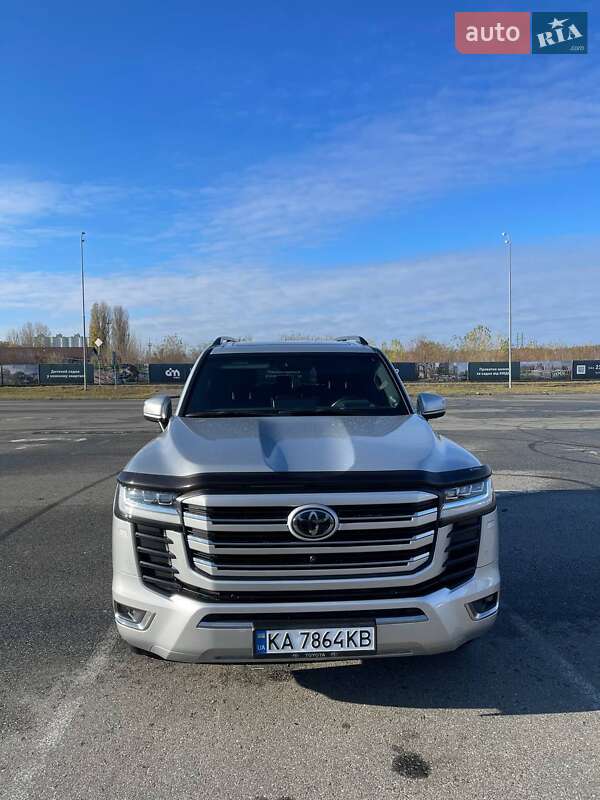 2021 toyota land cruiser